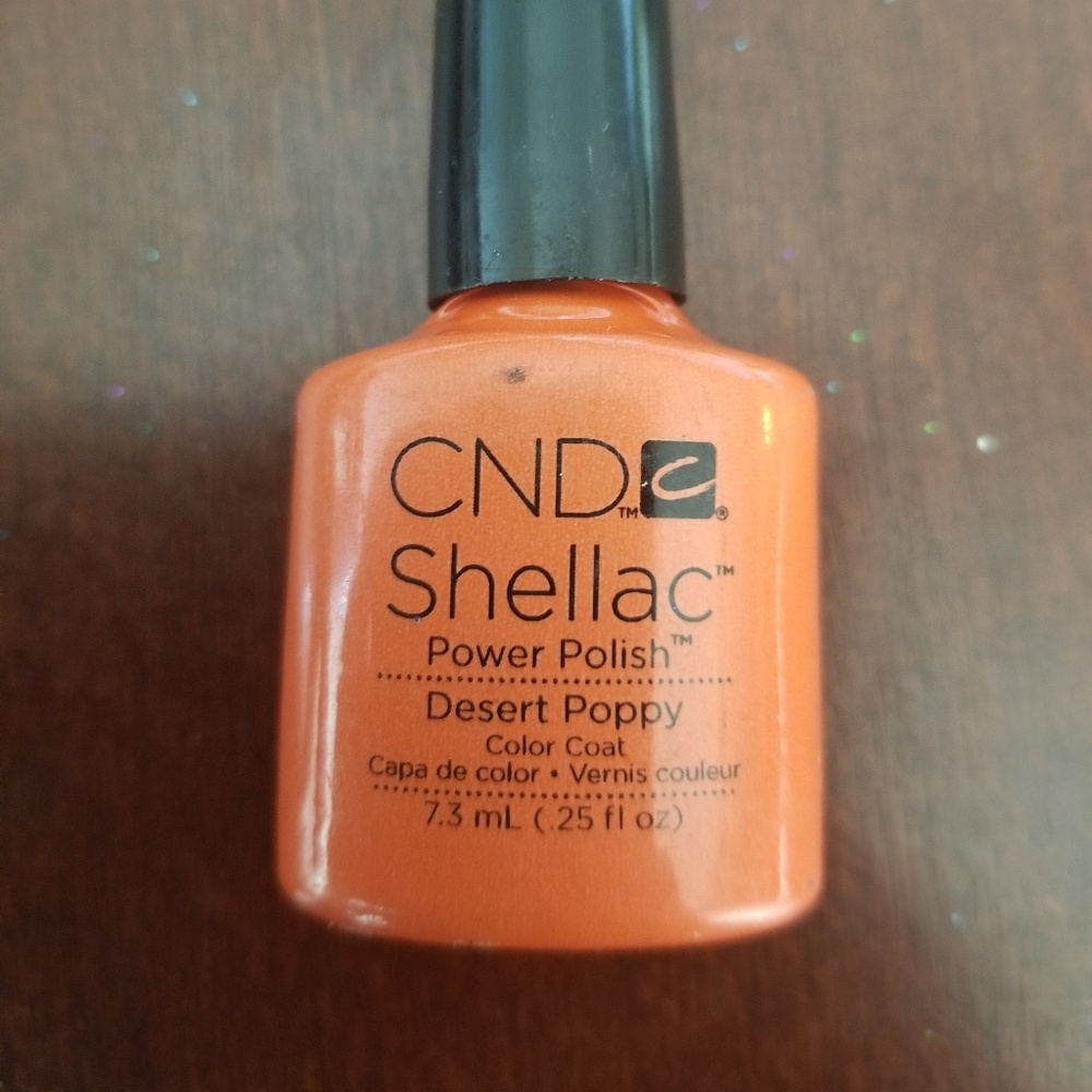 CND Shellac
